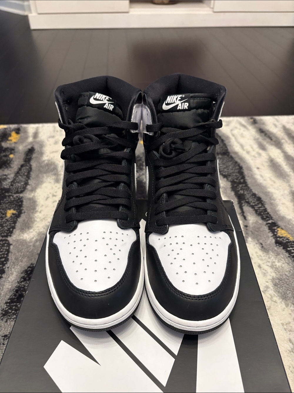 Men’s Jordan 1’s size 11.5